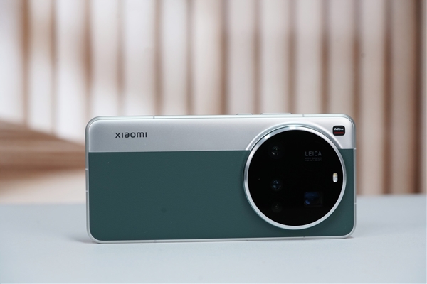 王化辟谣小米与徕卡终止合作:胡说-图2 王化辟谣小米与徕卡终止合作:胡说-图2