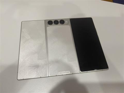 安卓首款！传音三折叠屏首曝：外观跟华为截然不同