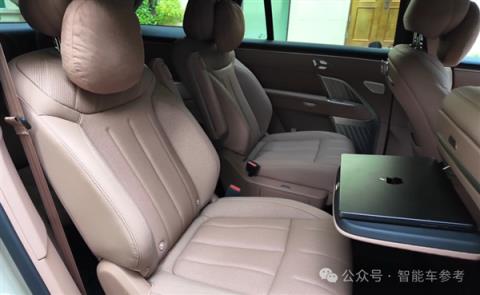 蔚来拼了！19万开走9系大型SUV：李斌一夜封神(图12)