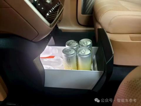 蔚来拼了！19万开走9系大型SUV：李斌一夜封神(图18)