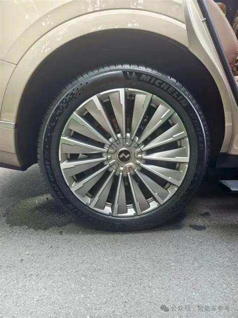 蔚来拼了！19万开走9系大型SUV：李斌一夜封神(图27)