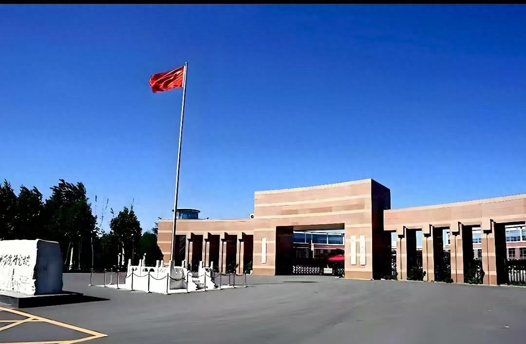 一所大学离学术前沿最近的大学，是国家创新人才的高地-趣考网