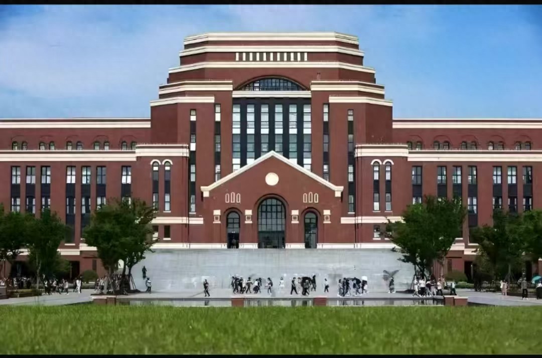 2025年我国民办大学学费的排名情况，考验家长实力，让学生止步-趣考网
