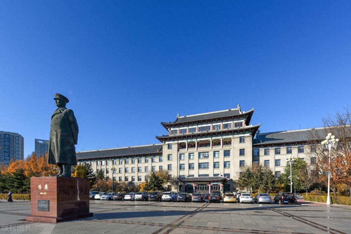 2025东北排名前十的大学，哈尔滨工业大学排第一，东北大学排第四-趣考网