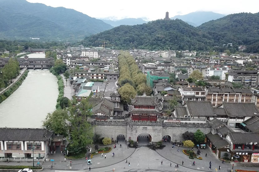 灌县古城旅游攻略：被誉为“山水入怀、生活道场”