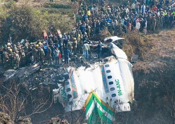尼泊尔18人遇难坠机事件调查报告公布！博主：草台班子航空公司害死人(图3)