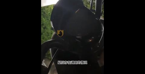 你遇到没！爱玛电动车钥匙竟通用：网友亲测一把钥匙能开多辆车(图1)