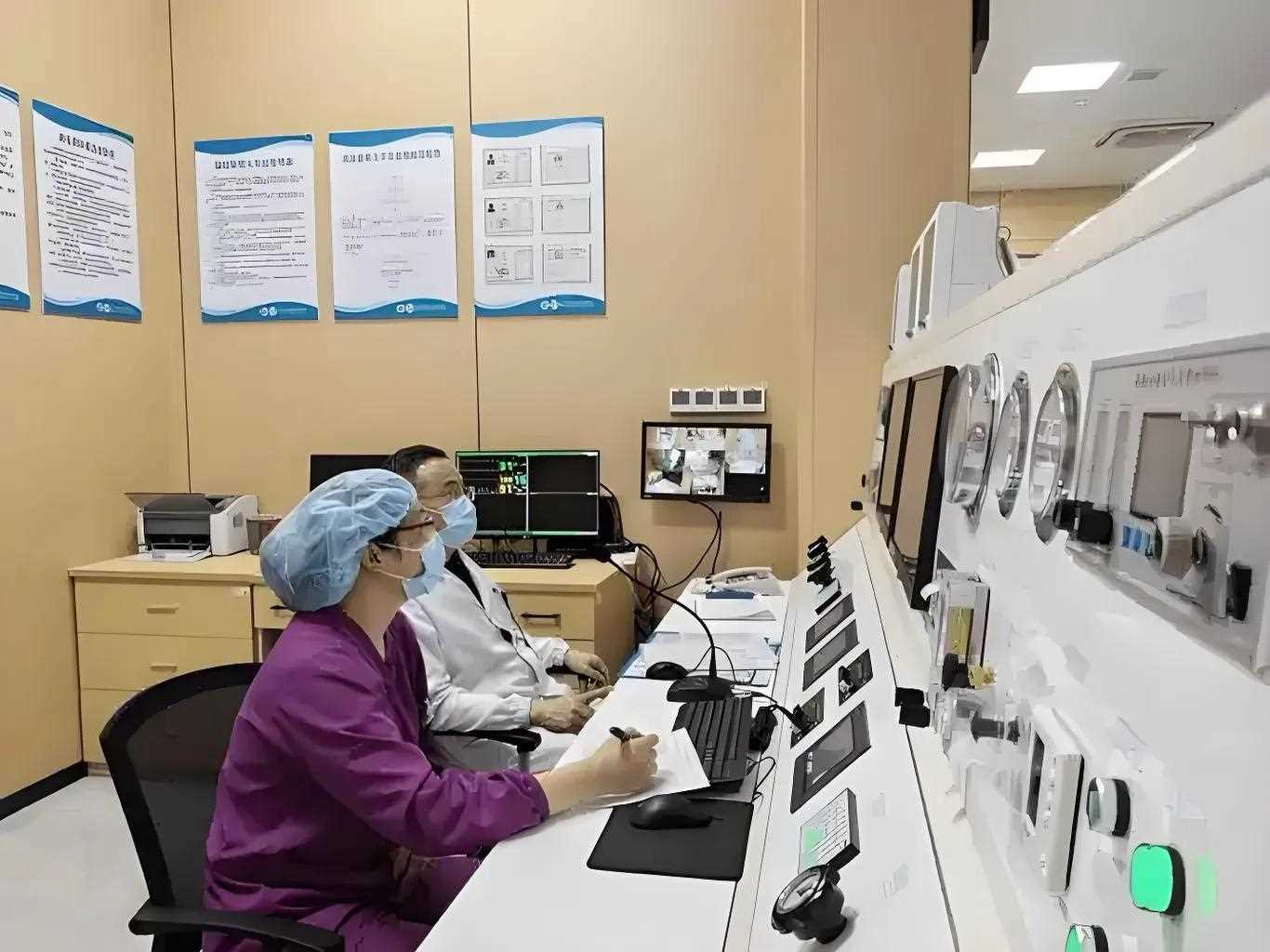 开着空调吃烤鱼,三个姑娘进了ICU?这事真得当心