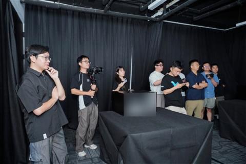 三色激光续写高亮传奇！当贝S7UltraMax发布会定档7月29日(图4)