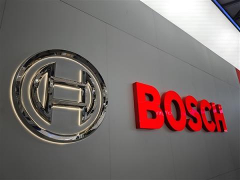 博世高管呼吁车企向特斯拉学习：智驾绝对不能免费 免费会带来灾