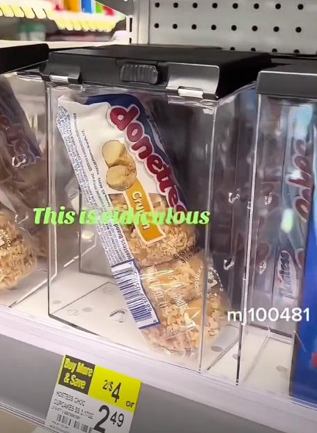 美国加州盗抢犯罪猖獗！一店主给价值2美元的面包上锁(图2)