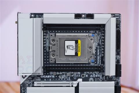 最强桌面CPU座驾！技嘉TRX50AEROD主板图赏(图5)