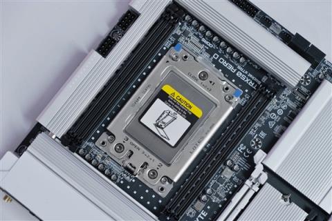 最强桌面CPU座驾！技嘉TRX50AEROD主板图赏(图6)