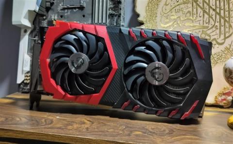 传奇落幕：GTX1080Ti定制水冷+超频也不敌RTX5050！(图6)