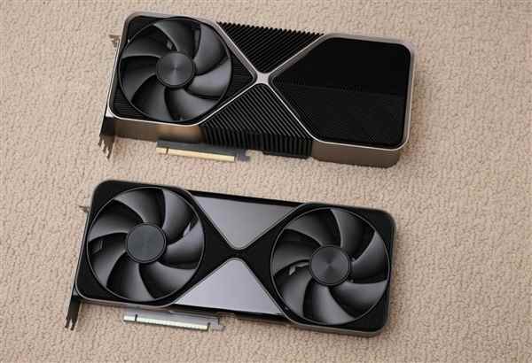 RTXPro5000Blackwell移动版首次跑分！与RTX5090移动版相当(图3)