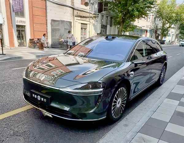 最帅鸿蒙智行车！享界S9T内饰曝光：没有照搬轿车设计(图1)