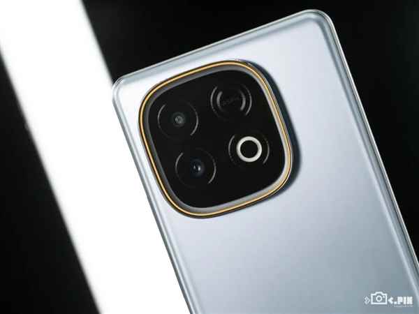 超大电池+旗舰性能=2199iQOO新机把钱花在了刀刃上(图3)