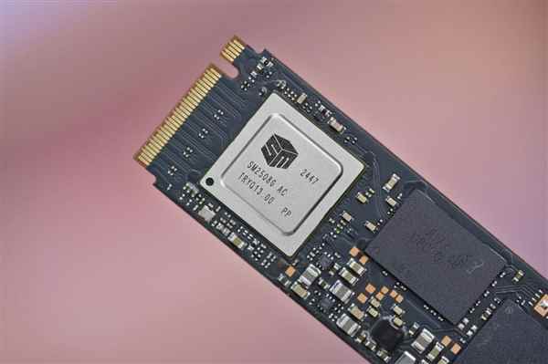 英睿达速度最快的Gen5 SSD！T7102TB图赏(图10)