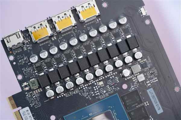 个性镜面背板！影驰RTX5080NOXOC图赏(图25)