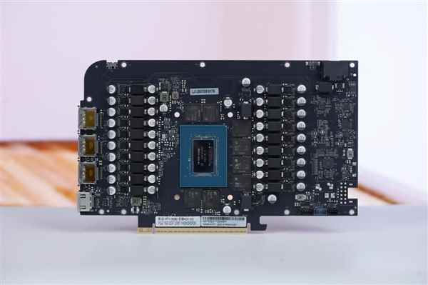 个性镜面背板！影驰RTX5080NOXOC图赏(图20)