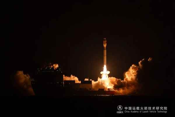 一箭11星：我国捷龙三号成功发射吉利星座04组卫星(图1)