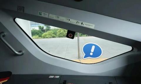 老人第一次坐高铁招手喊停走红 高铁是如何准确无误停下的(图2)