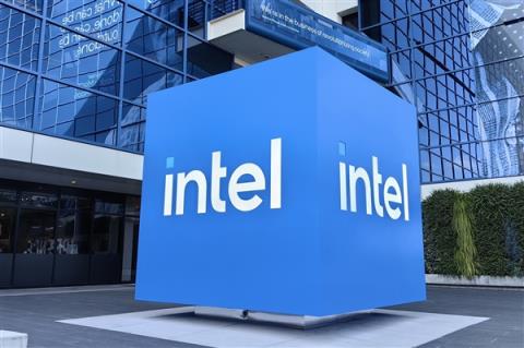前CEO：只有Intel才能救美国芯片 NV等公司应贡献400亿美元(图1)