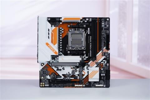 电竞风拉满！技嘉战鹰B850MFORCEWIFI6E主板图赏(图2)