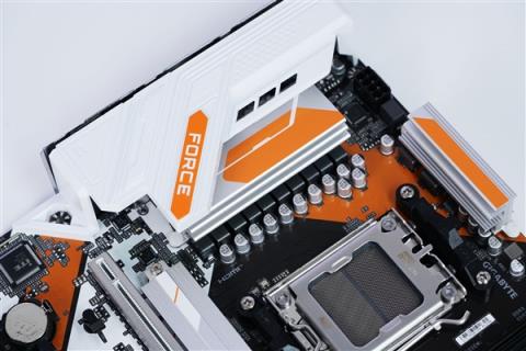 电竞风拉满！技嘉战鹰B850MFORCEWIFI6E主板图赏(图3)