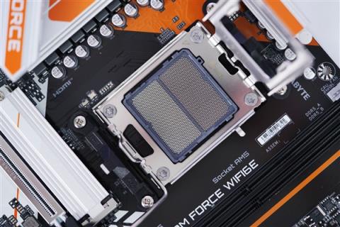 电竞风拉满！技嘉战鹰B850MFORCEWIFI6E主板图赏(图6)
