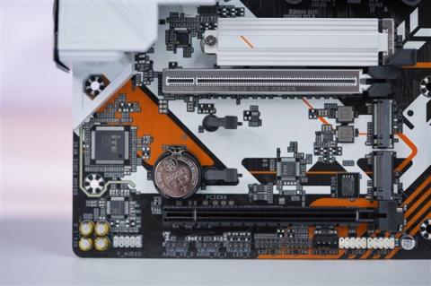 电竞风拉满！技嘉战鹰B850MFORCEWIFI6E主板图赏(图12)
