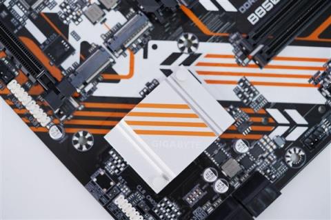 电竞风拉满！技嘉战鹰B850MFORCEWIFI6E主板图赏(图15)