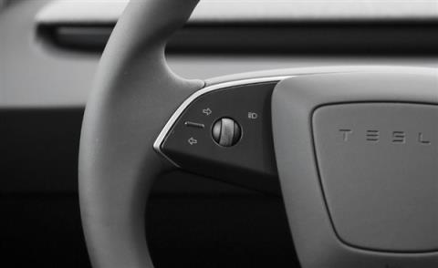 特斯拉Model3已标配转向灯拨杆 老车主加装收费2499元(图3)