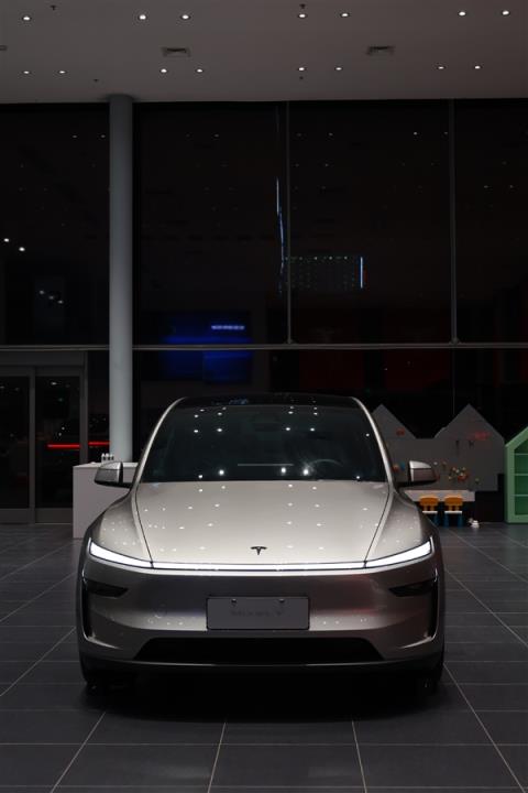 33.9万元 六座加长版特斯拉ModelY L已全部到店(图1)