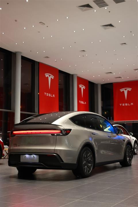 33.9万元 六座加长版特斯拉ModelY L已全部到店(图2)