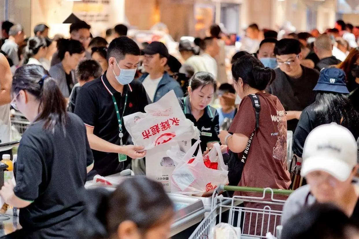 胖东来新店本科保安保洁岗位已报满