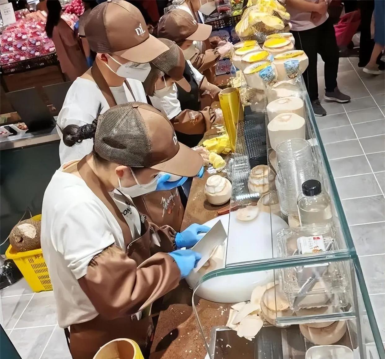 胖东来新店本科保安保洁岗位已报满
