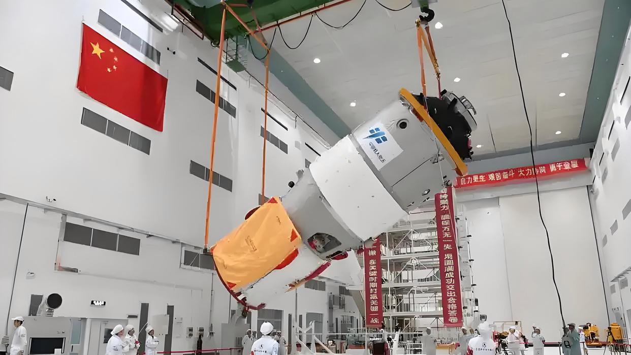 中国空间站“炼丹炉”突破3100℃