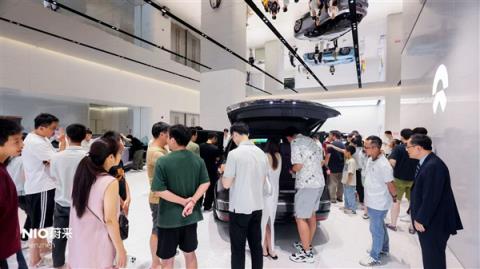 全新ES8开卖彻底扭转颓势！蔚来港股开盘大涨近15%(图5)