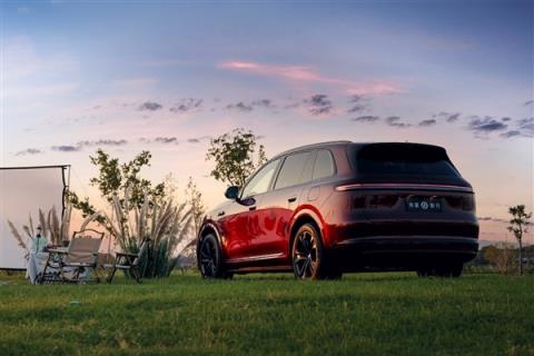 有望成30万级最畅销SUV 全新问界M7内饰曝光：独立三屏(图5)
