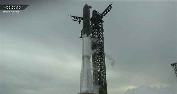 SpaceX星舰第十次试飞再次取消 发射倒计时10秒被紧急叫停(图1)