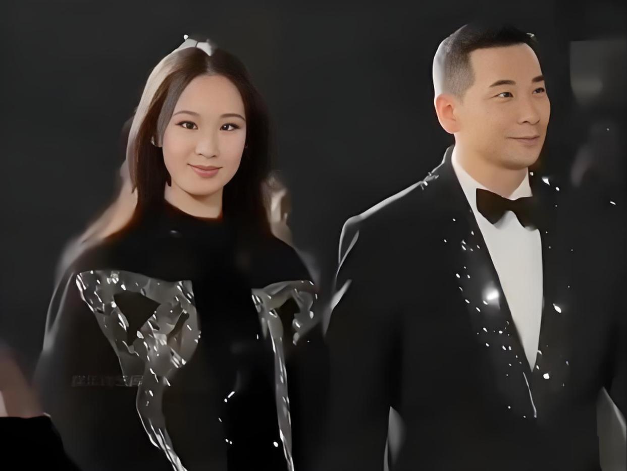 赵文卓和女儿同台走秀