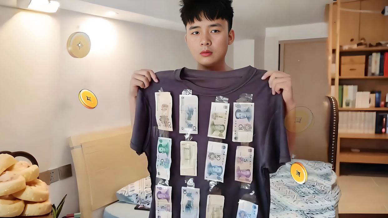 男子藏私房钱被自家天花板“出卖”