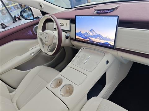 携手华为再战特斯拉ModelY！全新岚图知音上市：20.29万起(图14)