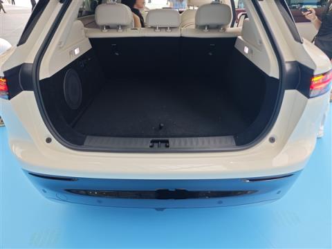 携手华为再战特斯拉ModelY！全新岚图知音上市：20.29万起(图21)