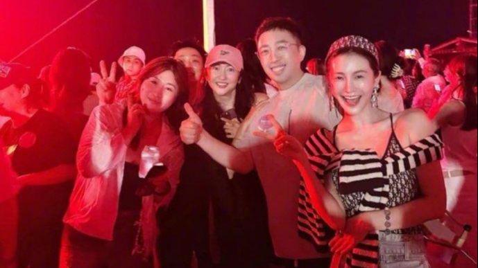 于正消失的这几天？原来去阿那亚了