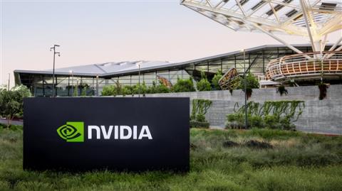 1560亿！NVIDIAAI收入一半多来自三大客户：你猜都是谁(图1)