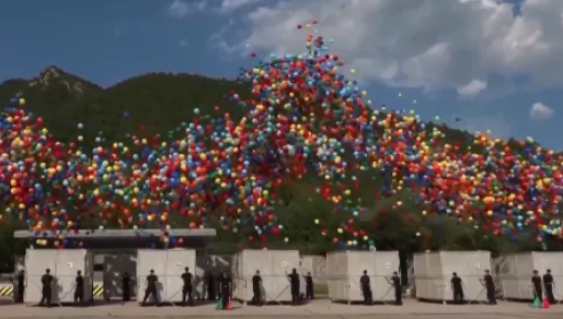 天安门广场放飞气球可完全降解:8万只气球将同时升空-图1 天安门广场放飞气球可完全降解:8万只气球将同时升空-图1