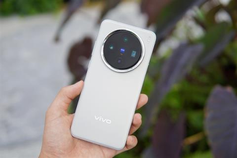 vivoX300Pro首发定制2亿灭霸长焦 韩伯啸：长焦新王(图2)
