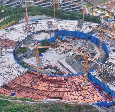 占地10万平、投资31亿！赛力斯全球研发中心地下结构封顶(图2)